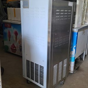 Máy làm kem Venus 3 vòi