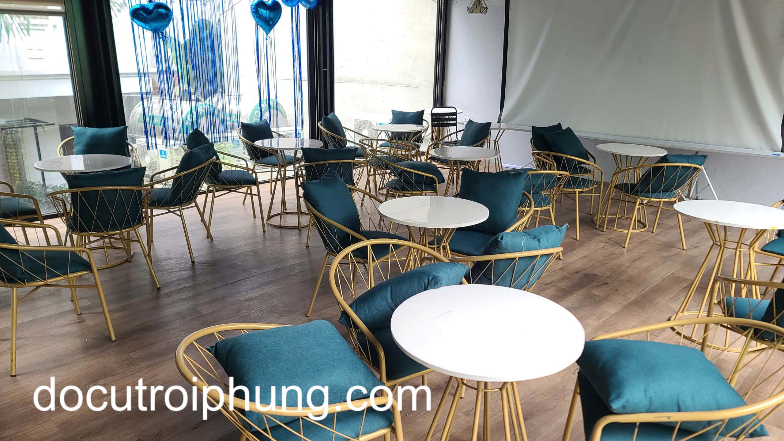 Thu mua bàn ghế tại Hoàng Mai