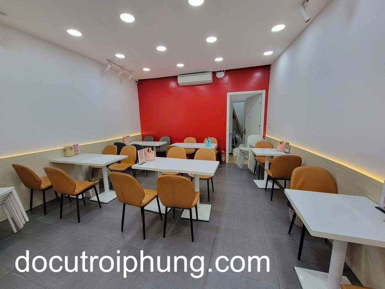 Thu mua bàn ghế tại Mê Linh