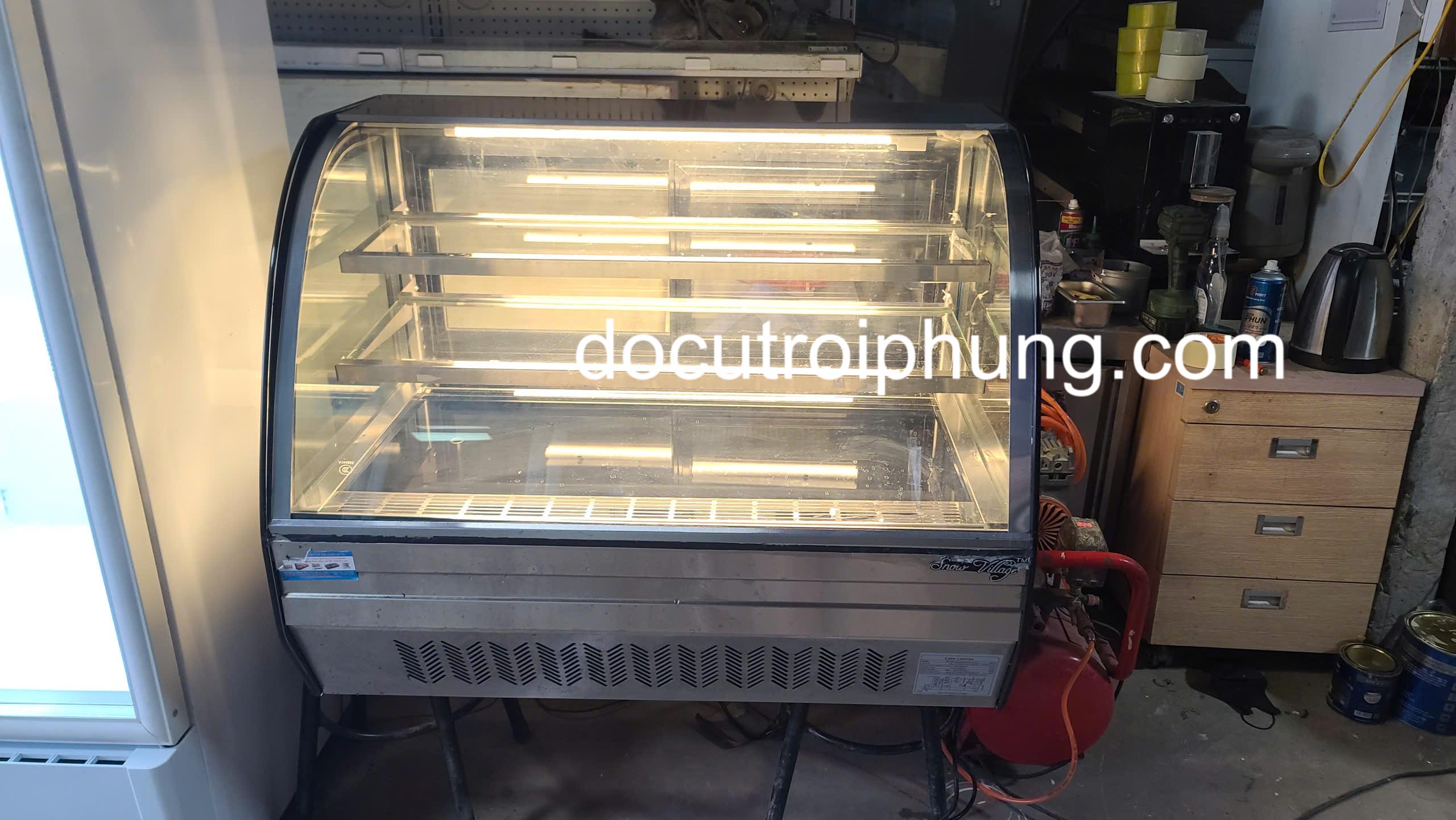 tủ bánh Snow Village 3 tầng