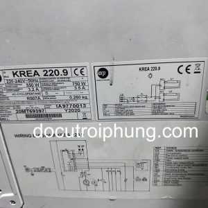 tủ đông kính cong IARP KREA 220.9