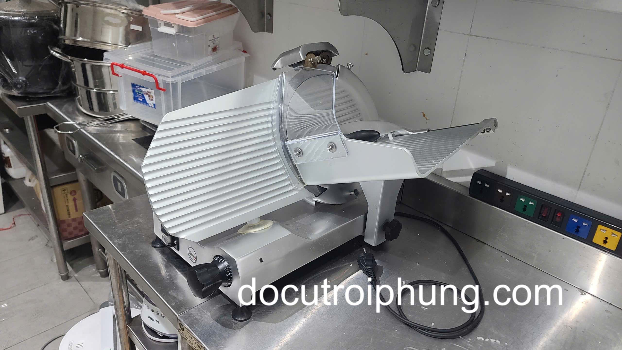 thanh lý nhà hàng tại hai bà trưng